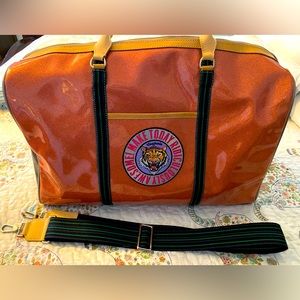 Consuela Adrian Weekender